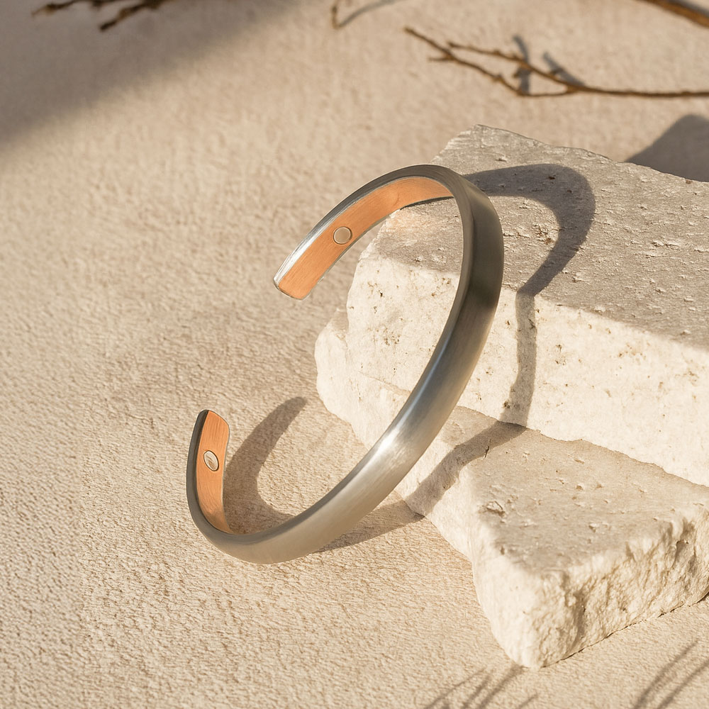 Narukvica od čelika i bakra