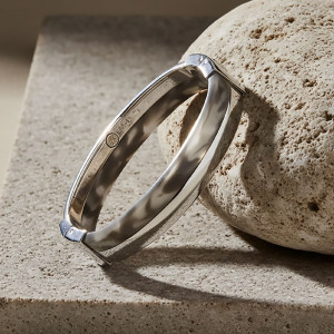 Neobična kruta narukvica M-L