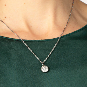 Fina ogrlica sa kristalnim priveskom s-xl