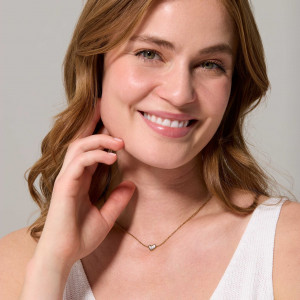 Ogrlica u boji zlata sa sedefnim srcem S-XL