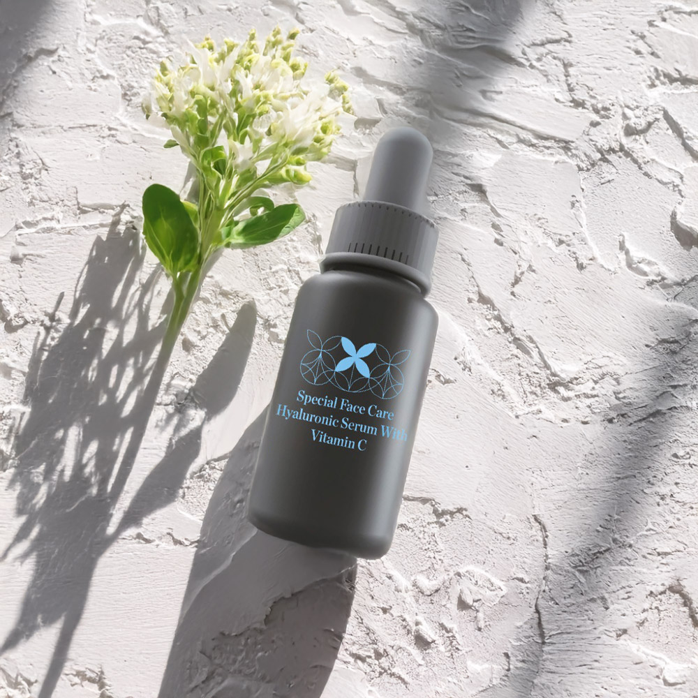 Hijaluronski serum sa vitaminom C