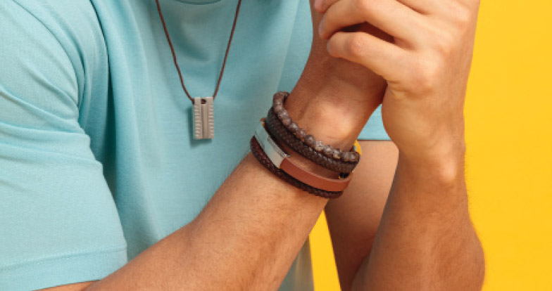 Energetix magnetni nakit spaja vrhunski dizajn i snagu magneta za stil koji odiše elegancijom i energijom.